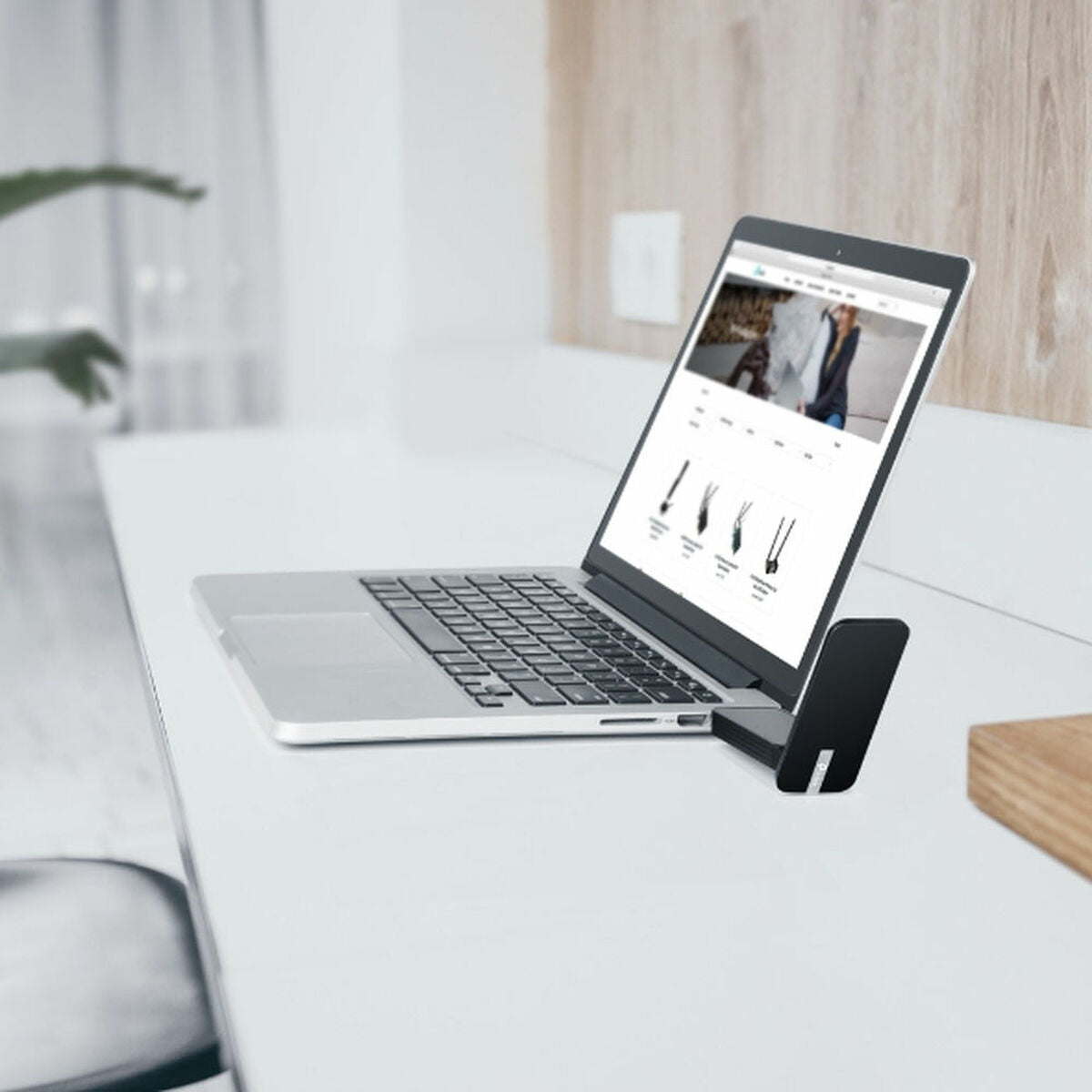 V6H0266F6942BC6F7EA7372A0A8F1C498B7R7394501P3