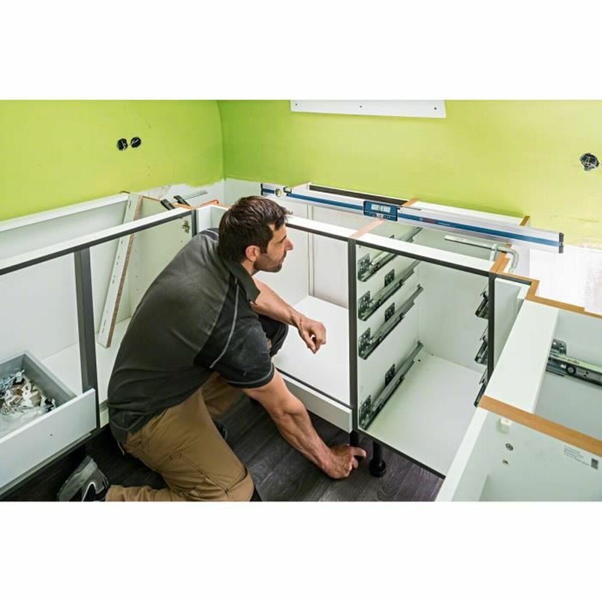 V9HEE74C3D207979573D6DDD985D1A961D3R3440405P4