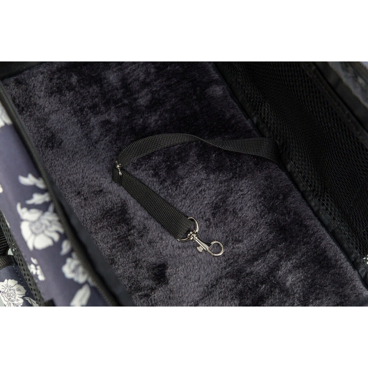 V4H31C773704614746A7012B22C8EE5D1C1R7449070P9