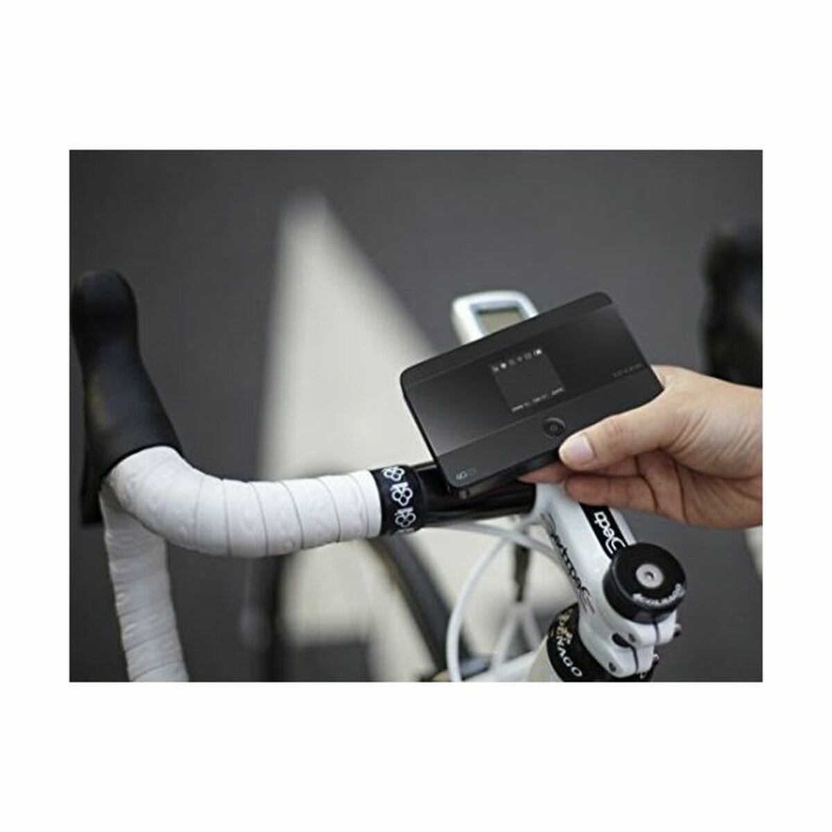 V7H8BEAD4DBBCEEF91C531BF7123208F82DR6377419P6